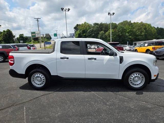 Used 2022 White Ford XL image 9