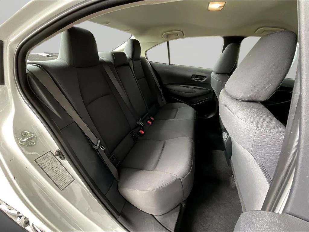 Used 2024 Ice Toyota LE image 27
