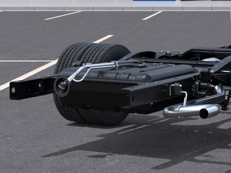 New 2026 Summit White Chevrolet 1WT image 14