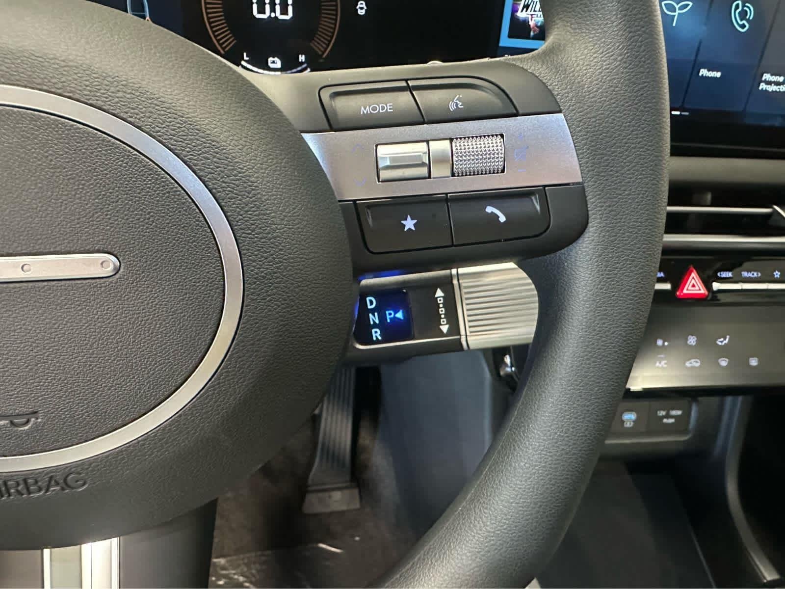 New 2026 Cashmere Bronze Hyundai Blue SE image 24