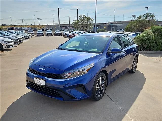 Used 2024 Blue KIA LXS (IVT) image 1