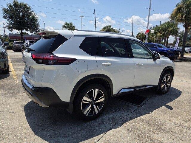 Used 2023 Pearl White Tricoat Nissan SL image 5