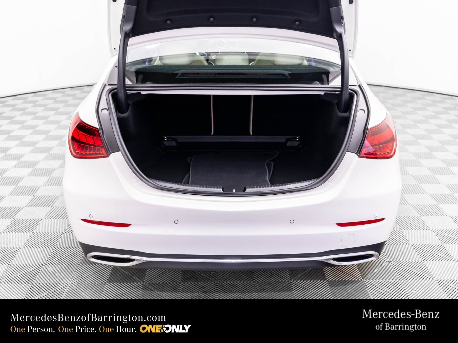New 2026 Polar White Mercedes-Benz C 300 image 33