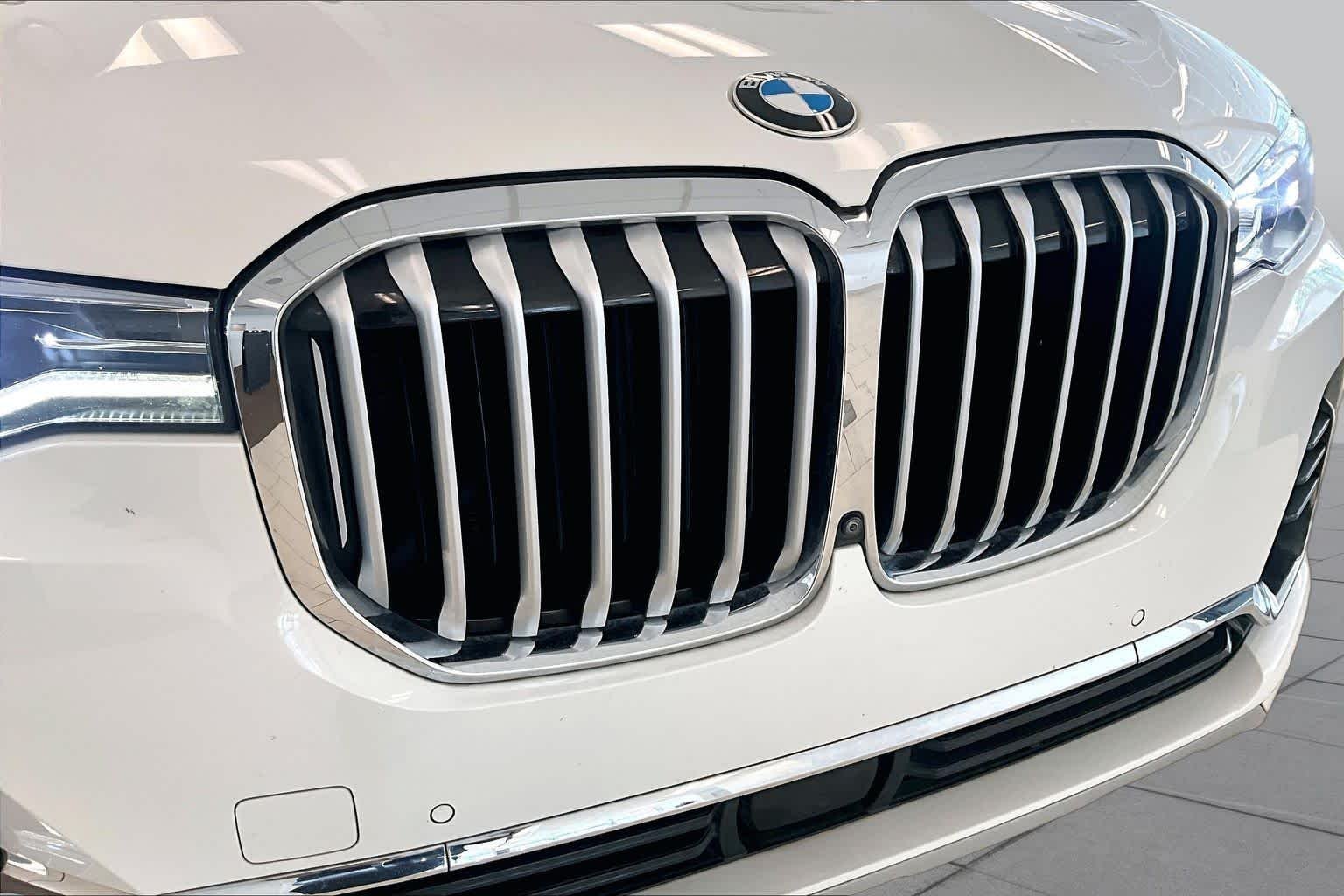 Used 2021 Alpine White BMW xDrive40i image 27