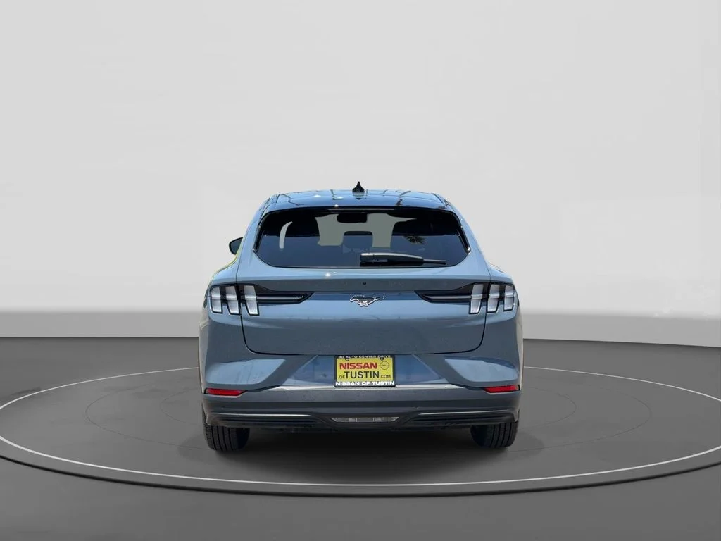 Used 2023 Vapor Blue Metallic Ford Select image 5