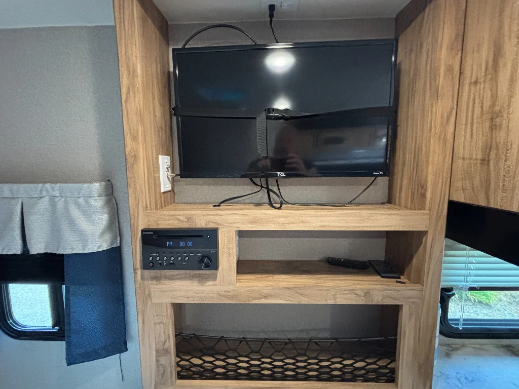 Used 2018 WHITE FOREST RIVER M-192-RBS image 18
