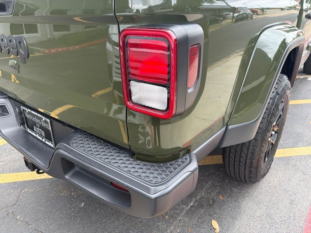 Used 2023 Green Jeep Sport S image 10