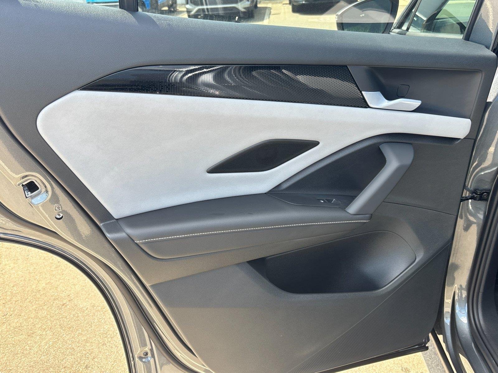 New 2026 Platinum Gray Metallic Volkswagen SE R-Line Black image 31