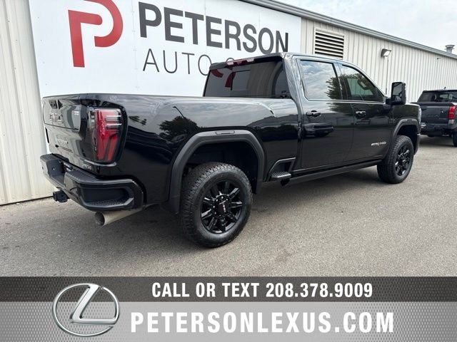 Used 2025  GMC AT4 Premium Plus image 4
