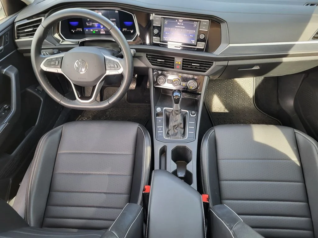 Used 2022 Oryx White Pearl Volkswagen SE w/ Sunroof image 24