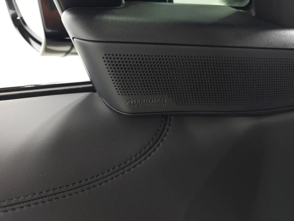 Used 2026 Black Land Rover SE image 17