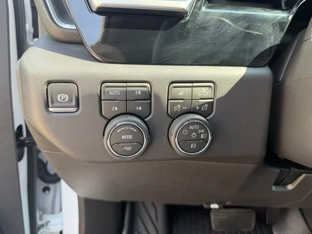 Used 2026 Summit White Chevrolet LT Trail Boss image 23