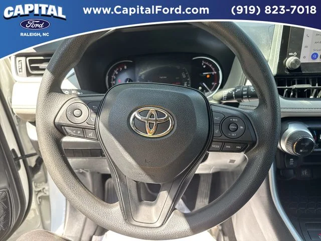 Used 2023 White Toyota XLE image 25