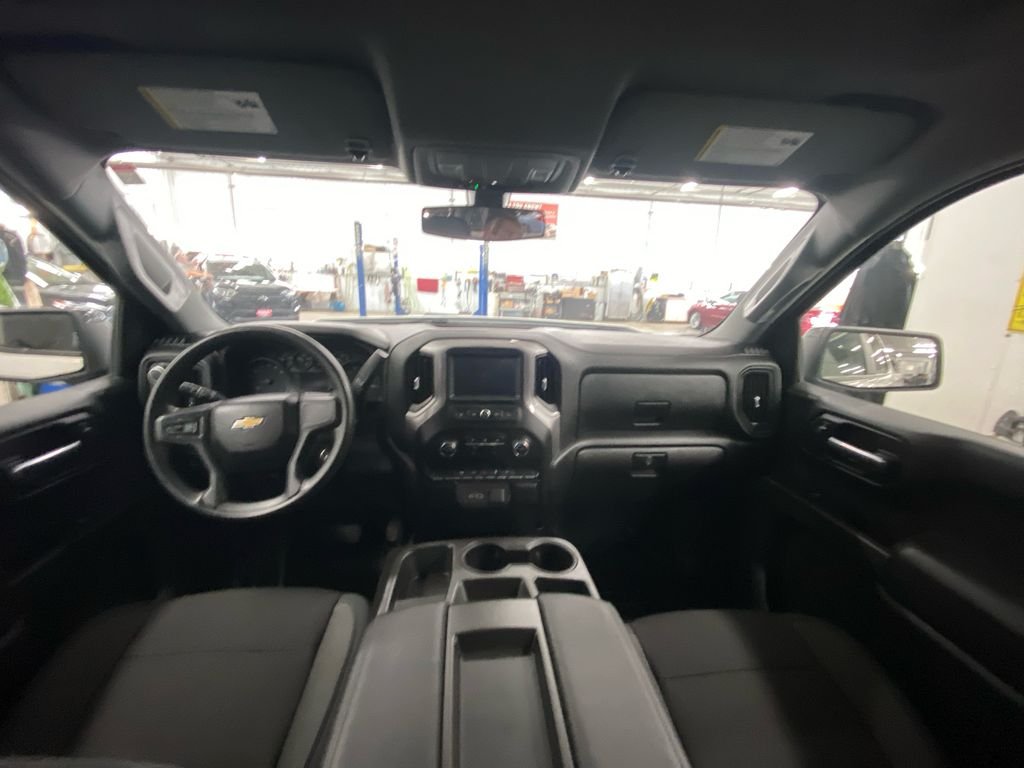 Used 2021 White Chevrolet WT image 9
