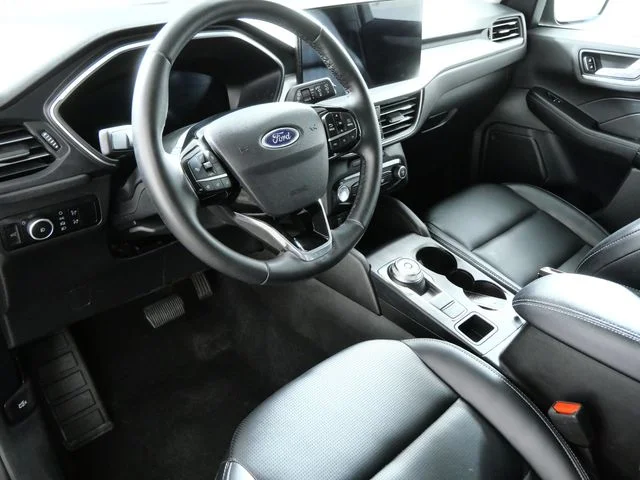 Certified Used 2025 Gray Ford Platinum image 4