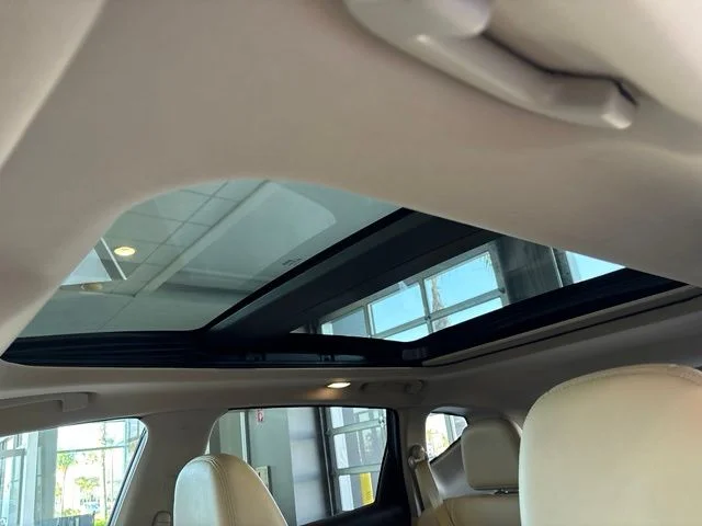 Used 2017 Blue Nissan Platinum image 14
