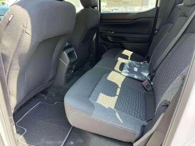 New 2026 Oxford White Ford XLT image 17