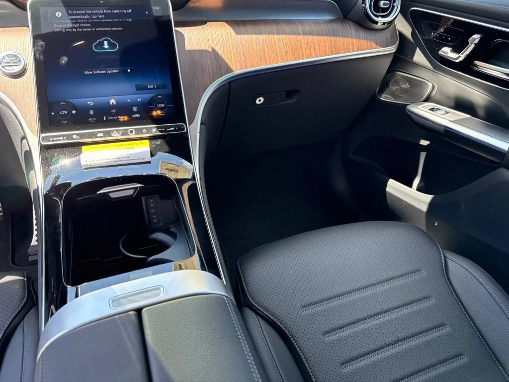 New 2026 Cirrus Silver Metallic Mercedes-Benz GLC 300 image 25