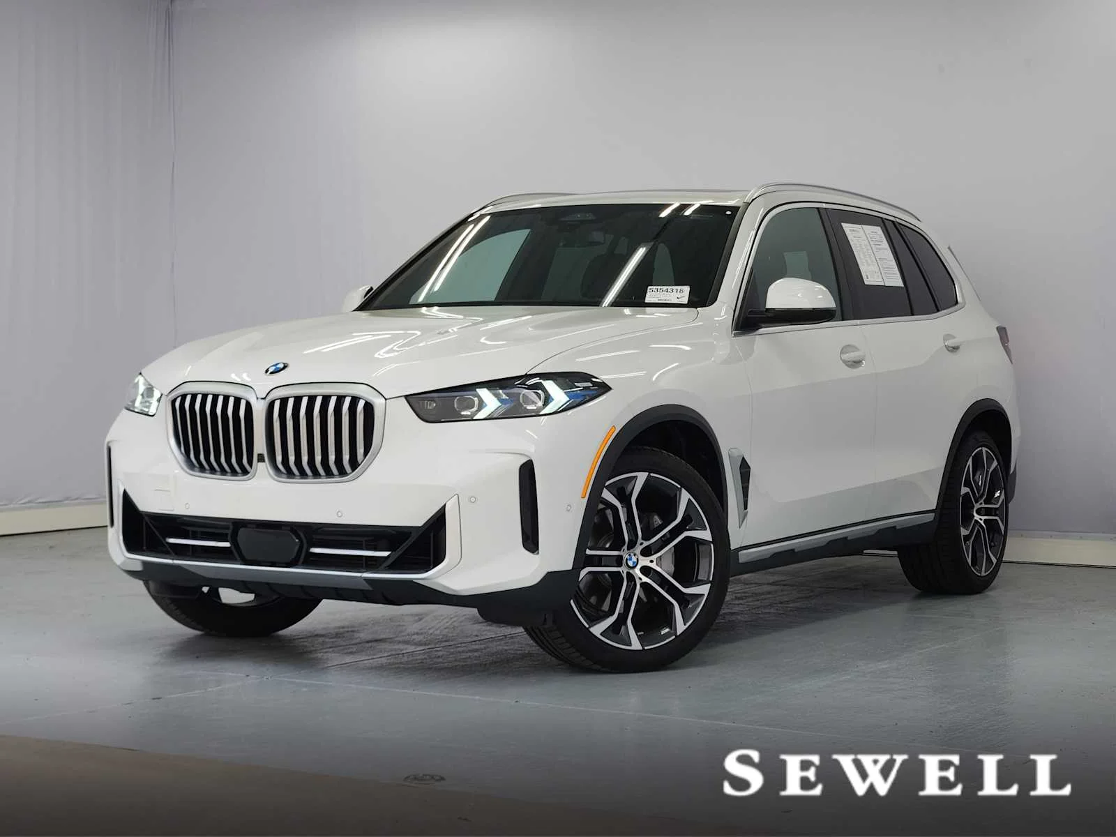 2026 BMW X5 sDrive40i's photo