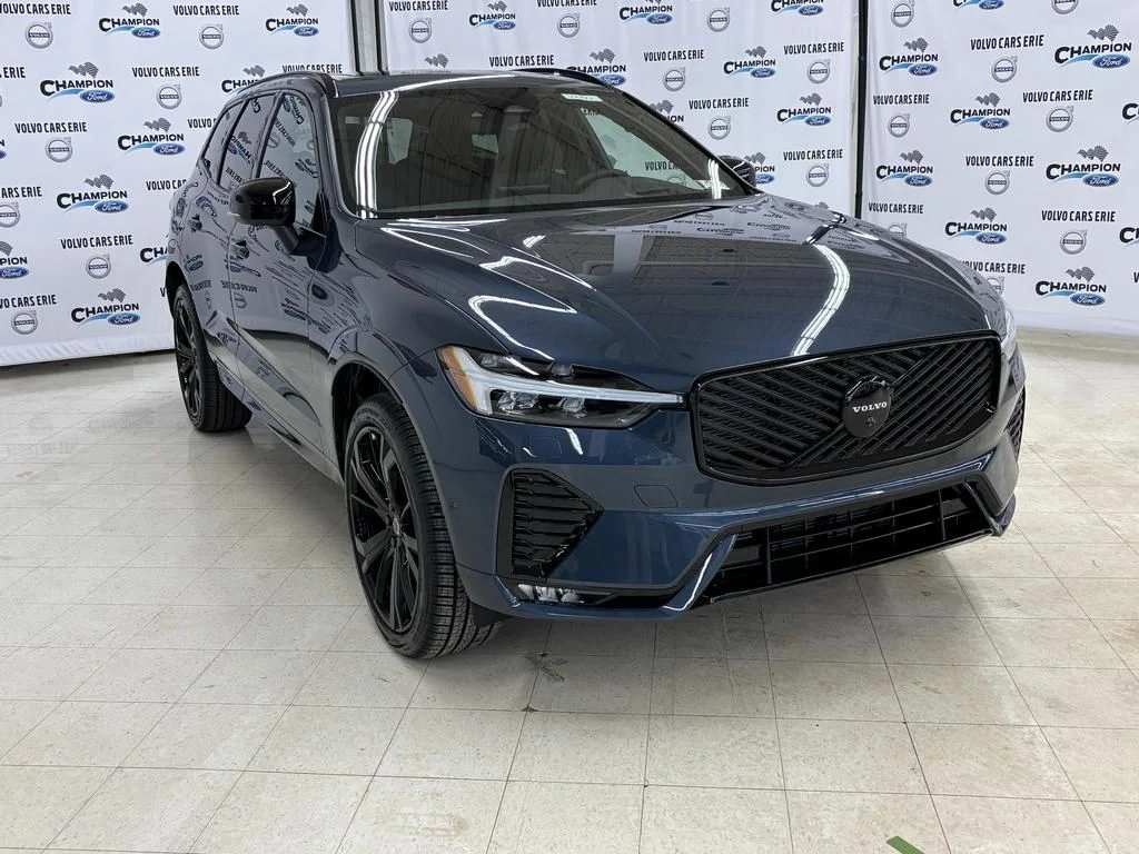 2026 Volvo XC60 B5 Ultra Black Edition Theme AWD's photo