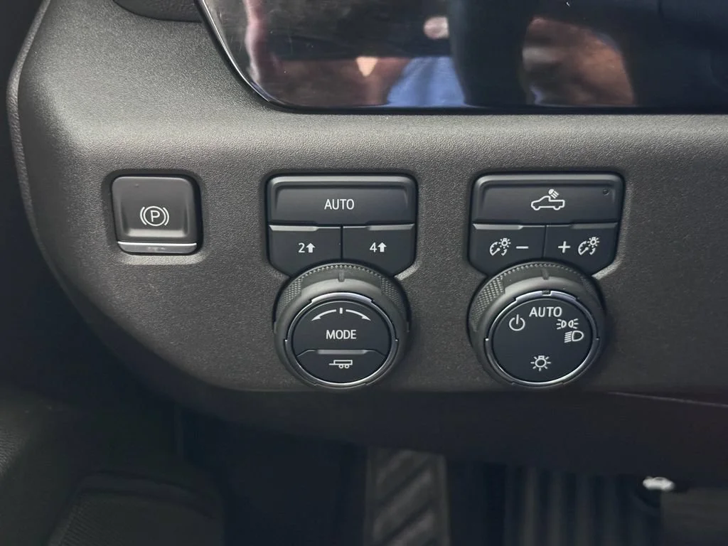 2023 Chevrolet Silverado 1500 LT - Photo 24