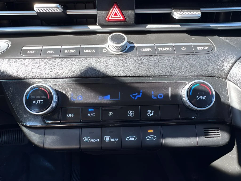 Used 2024 Gray Hyundai SEL image 19