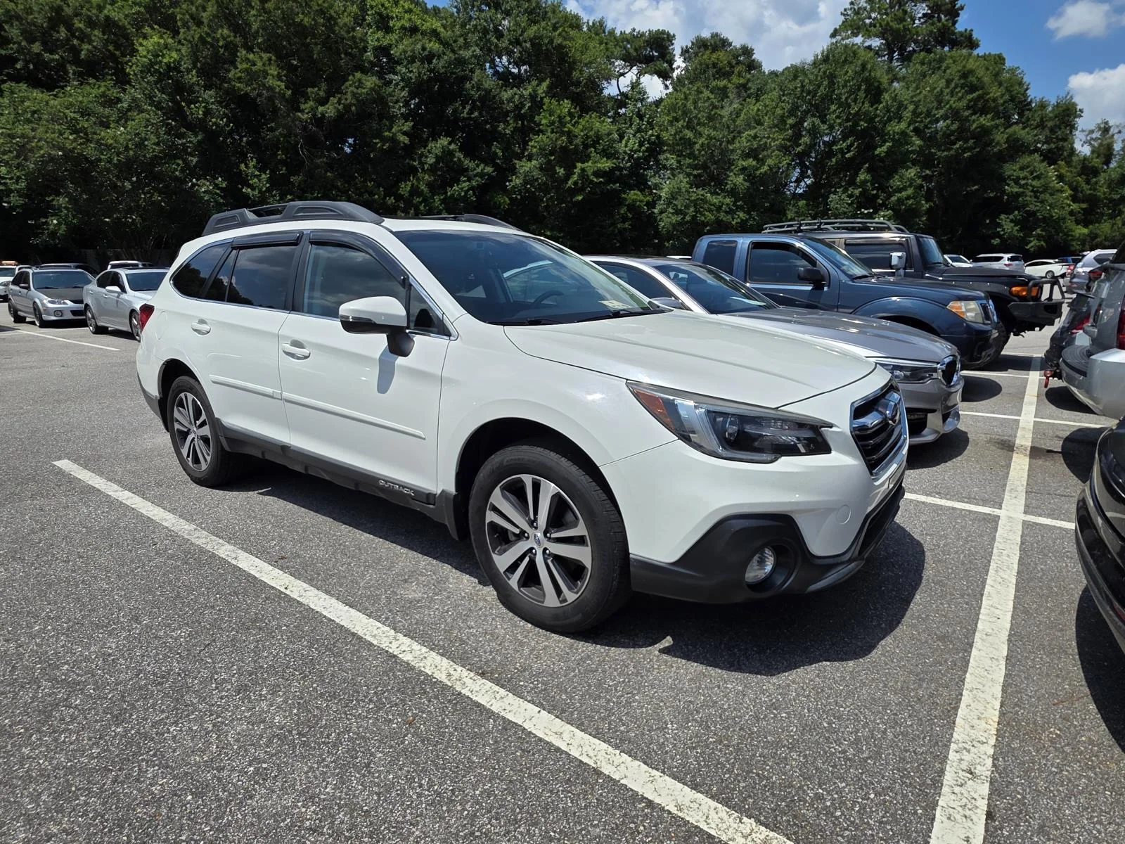 2019 Subaru Outback 2.5i Limited's photo