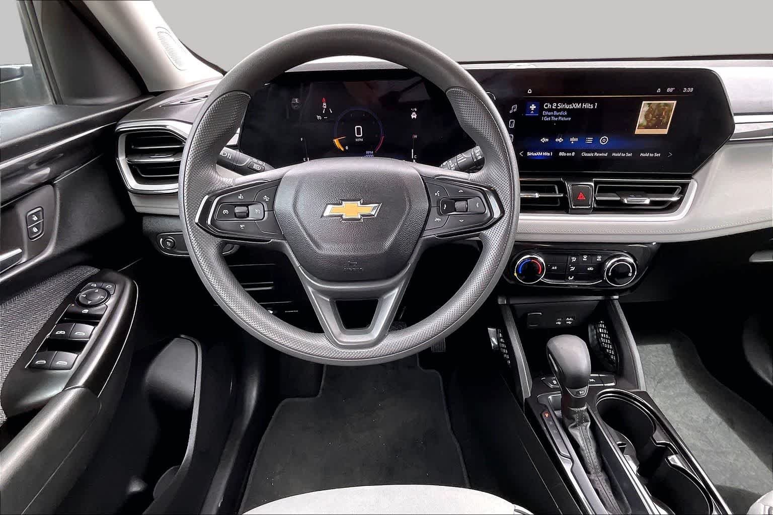 Used 2025 Mosaic Black Metallic Chevrolet LT image 6