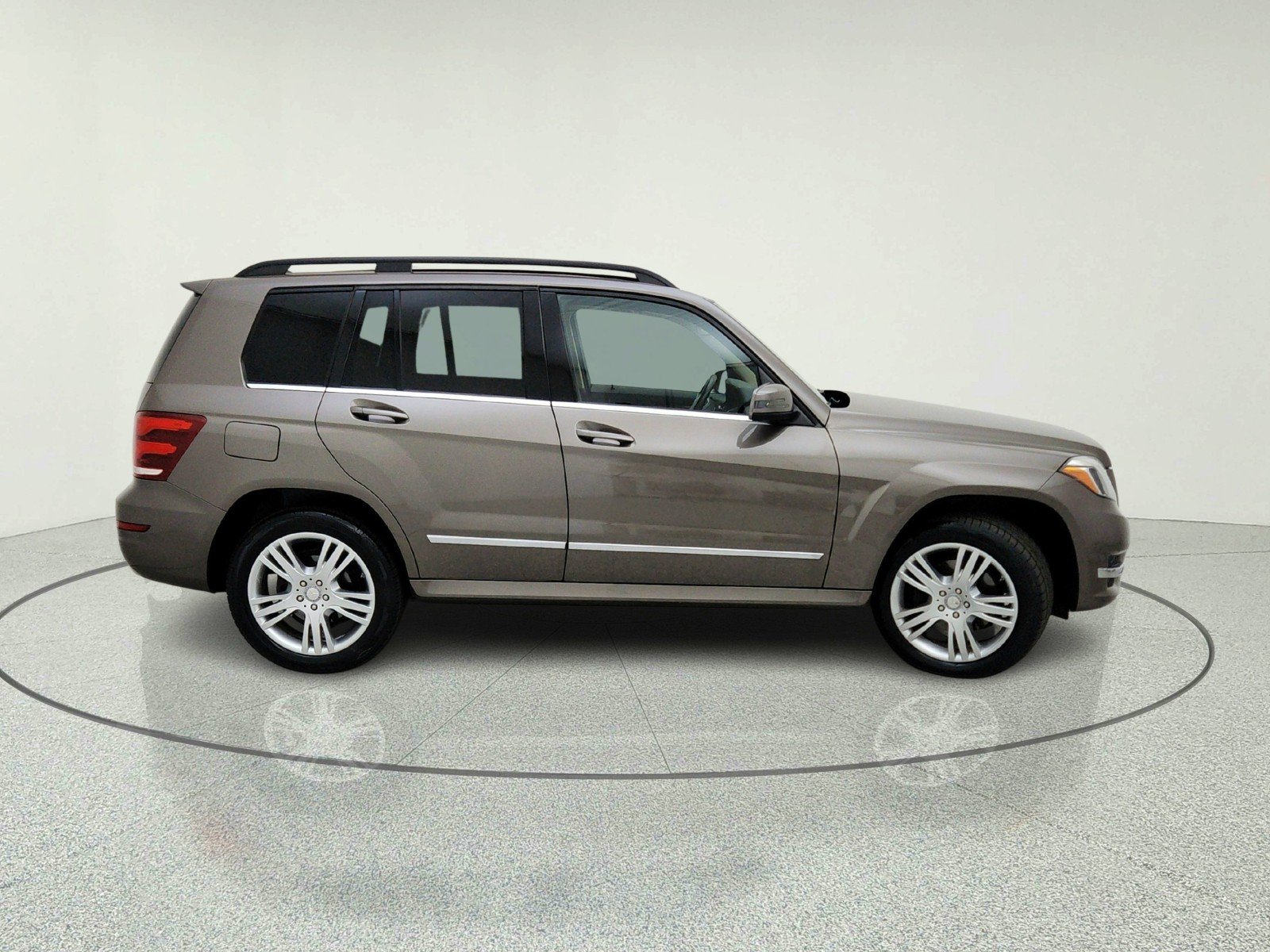 Used 2014 Pebble Gray Mercedes-Benz GLK 350 image 12