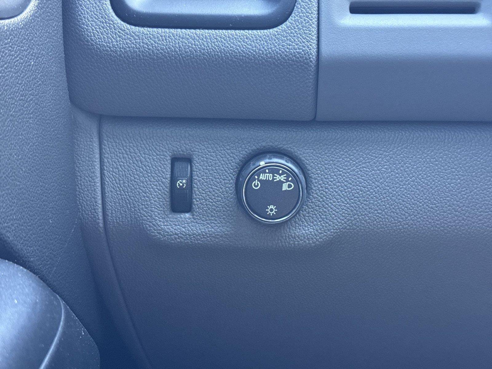 2021 GMC Canyon Elevation Standard - Photo 16