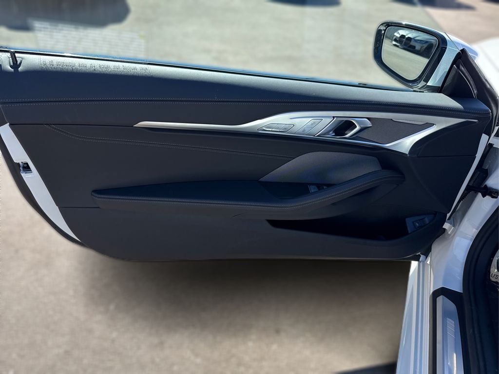 2026 BMW 8 Series 840i - Photo 25