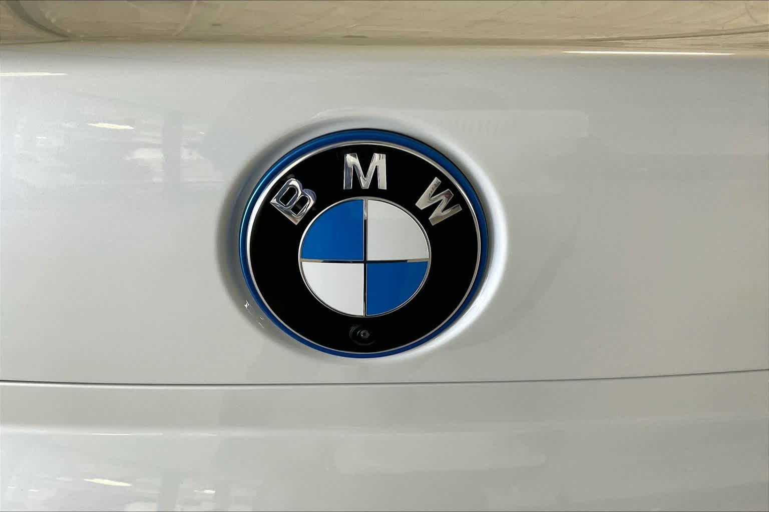 2025 BMW i7 50 - Photo 15