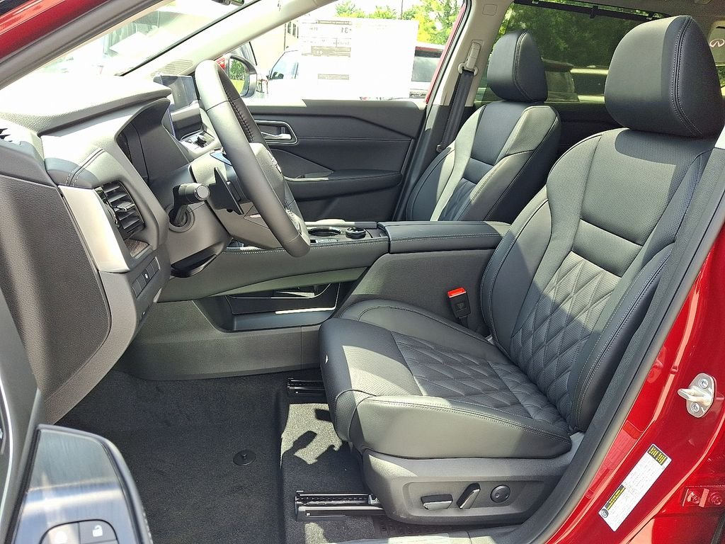 New 2026 Scarlet Ember Tintcoat Nissan Platinum image 9