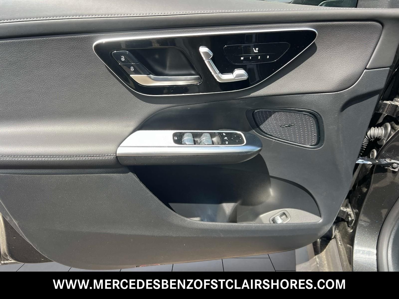 New 2026 Graphite Grey Metallic Mercedes-Benz GLC 300 image 17