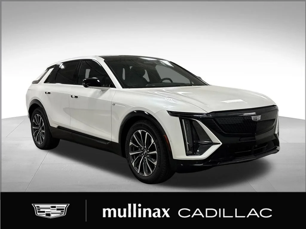 2025 Cadillac LYRIQ Sport 2