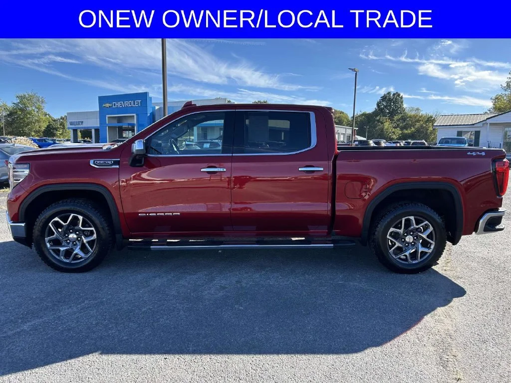 Used 2024 Volcanic Red Tintcoat GMC SLT image 7