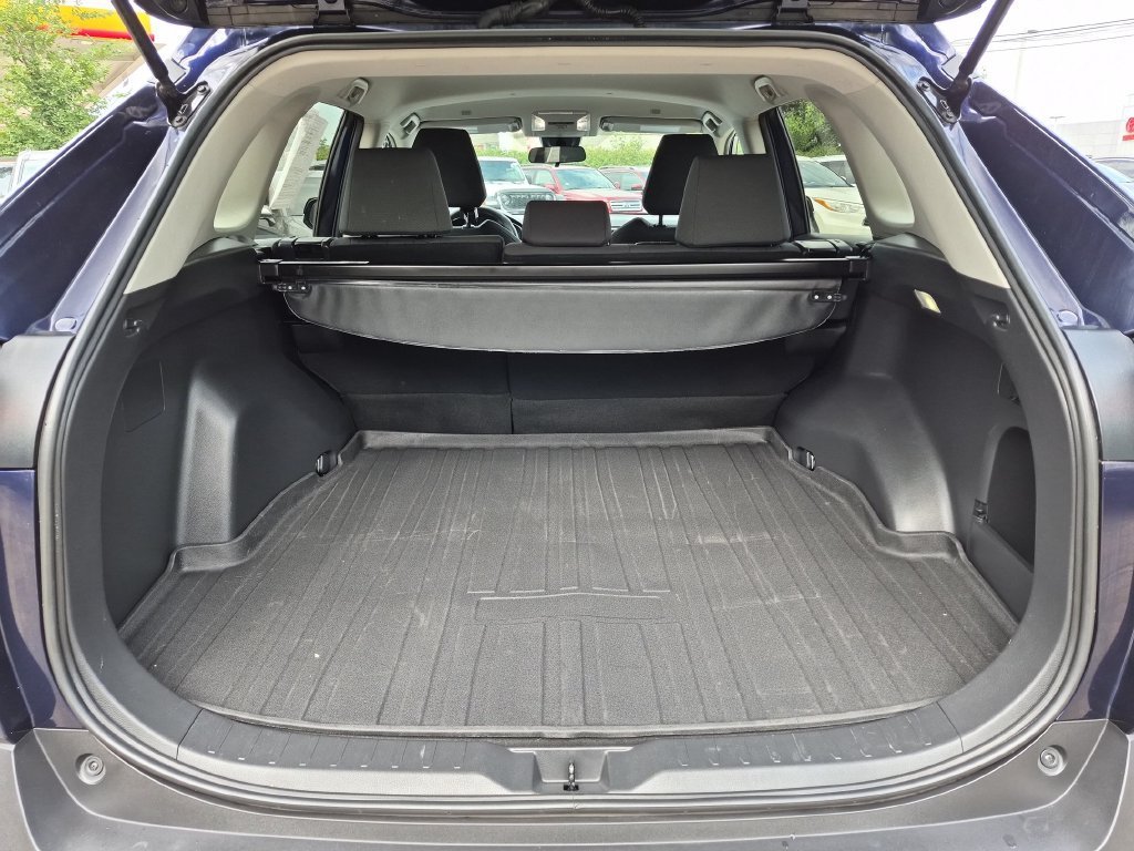 Used 2023 Black Toyota XLE image 31