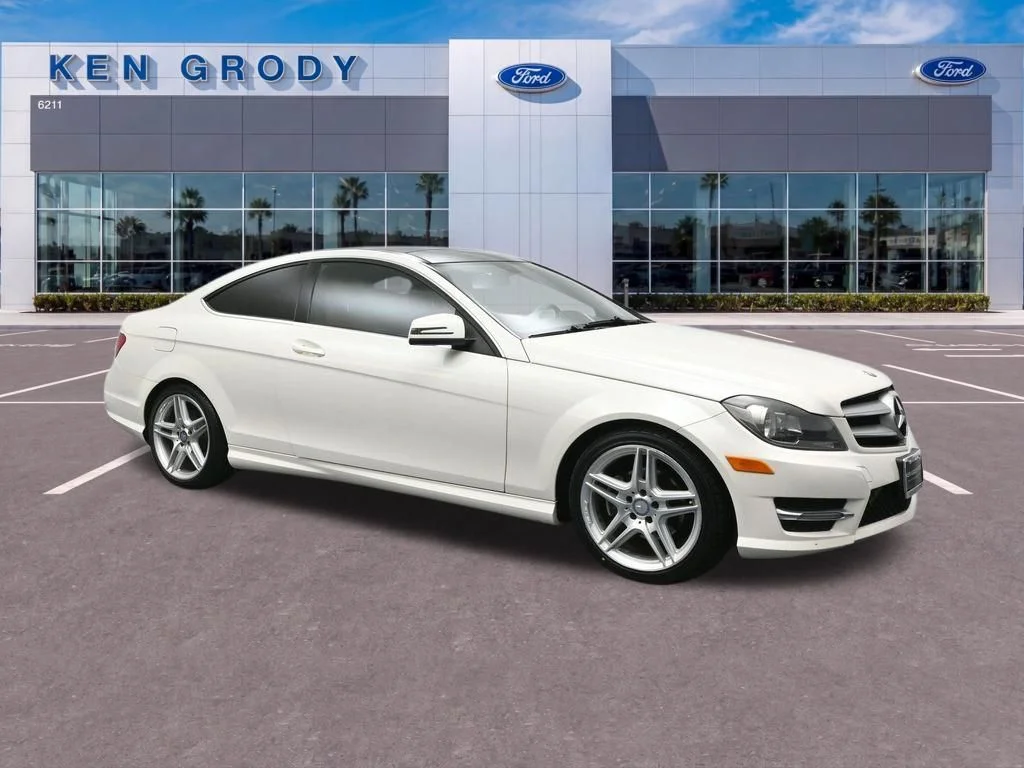 2013 Mercedes-Benz C-Class C250 Sport's photo