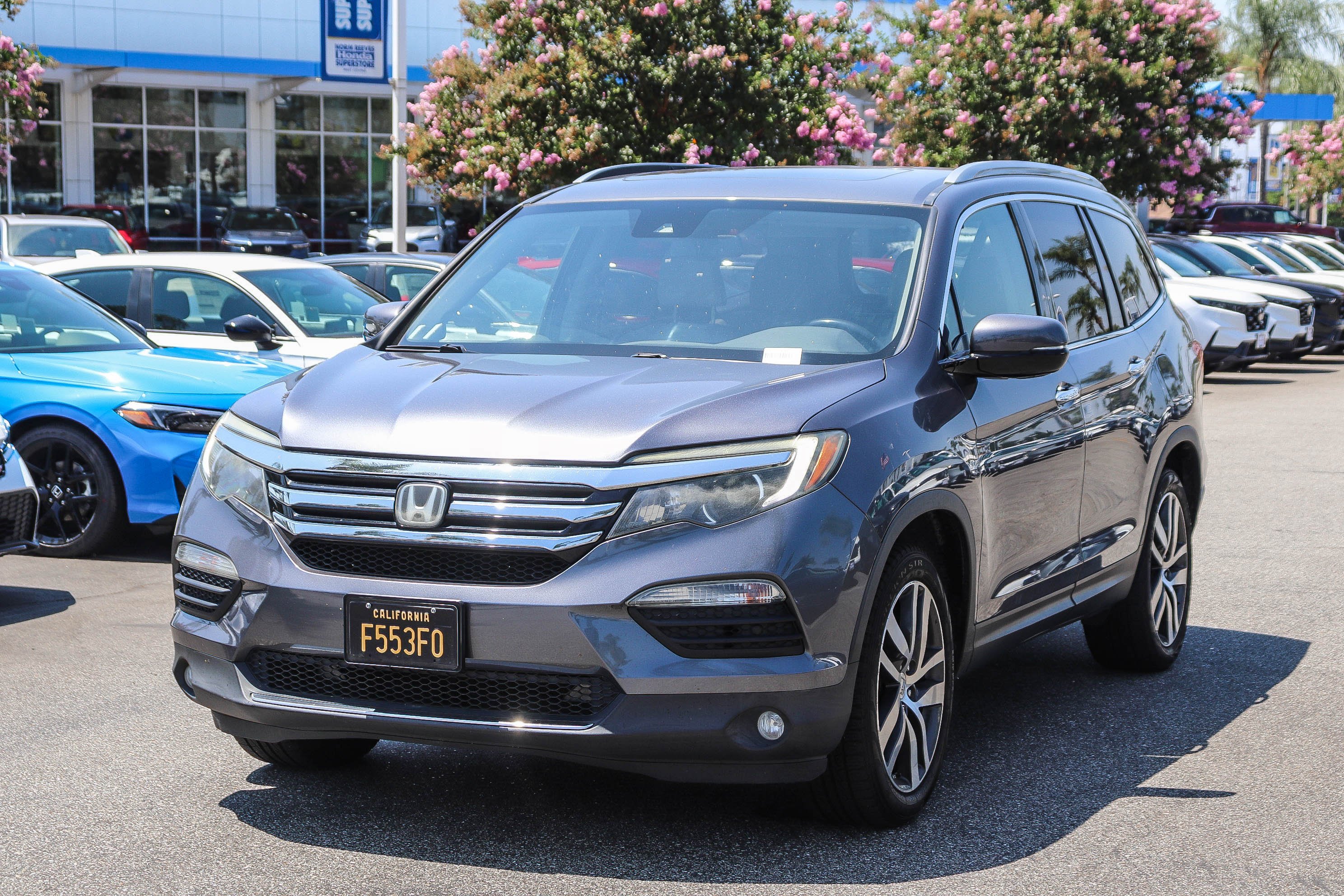Certified Used 2016 Modern Steel Metallic Honda Touring image 3