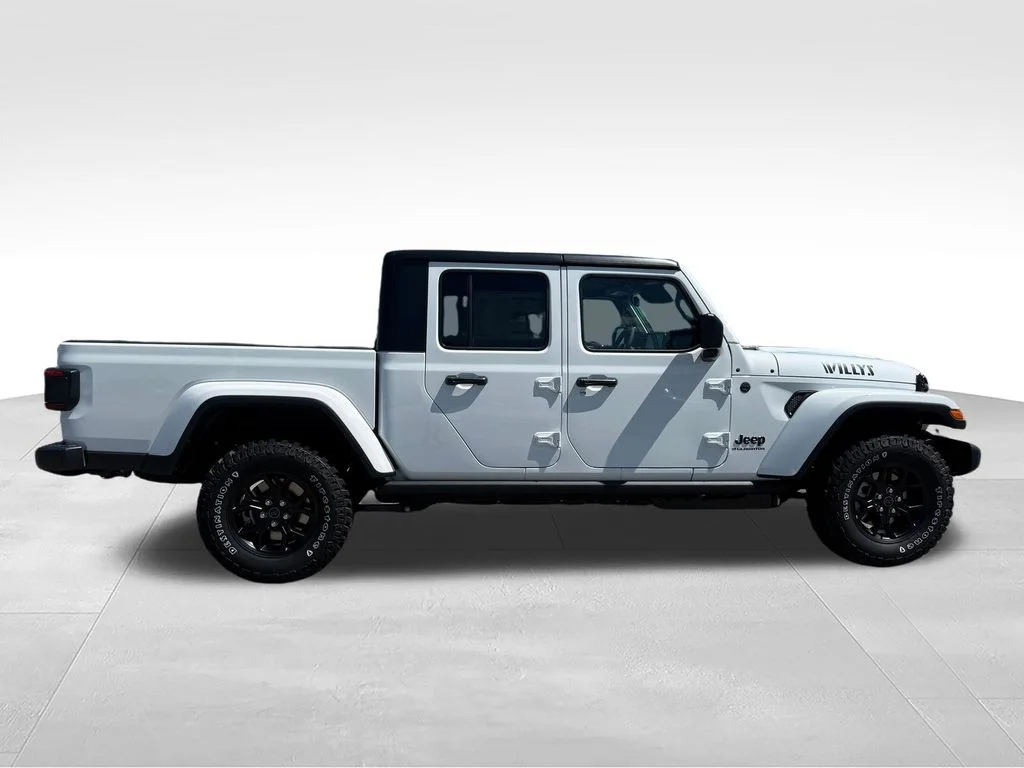 New 2026 Bright White Clear-Coat Exterior Paint Jeep Willys image 30