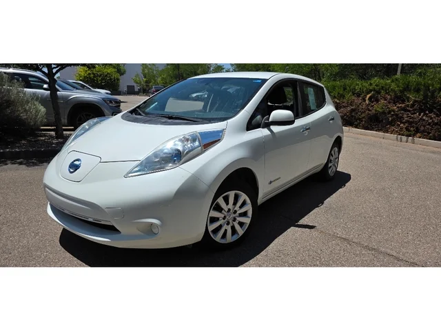 2013 Nissan LEAF S