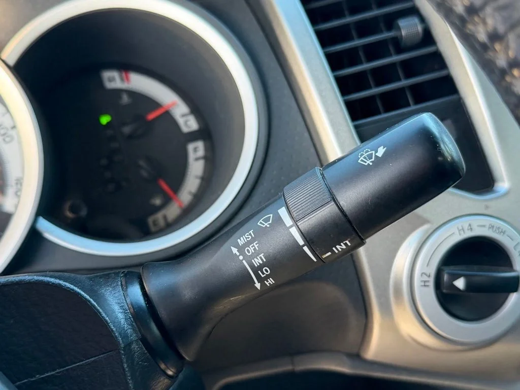 Used 2015 Gray Toyota Base image 36