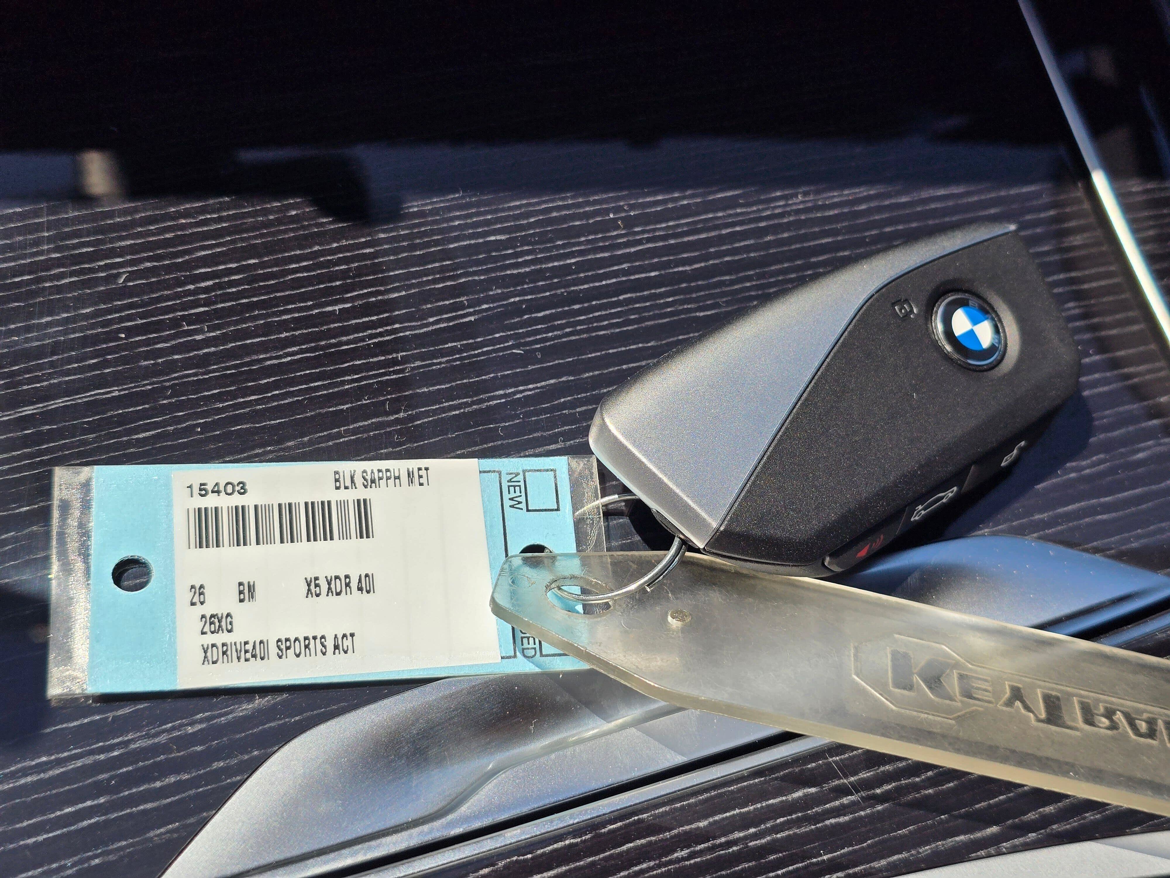 New 2026 Black Sapphire Metallic BMW xDrive40i image 31