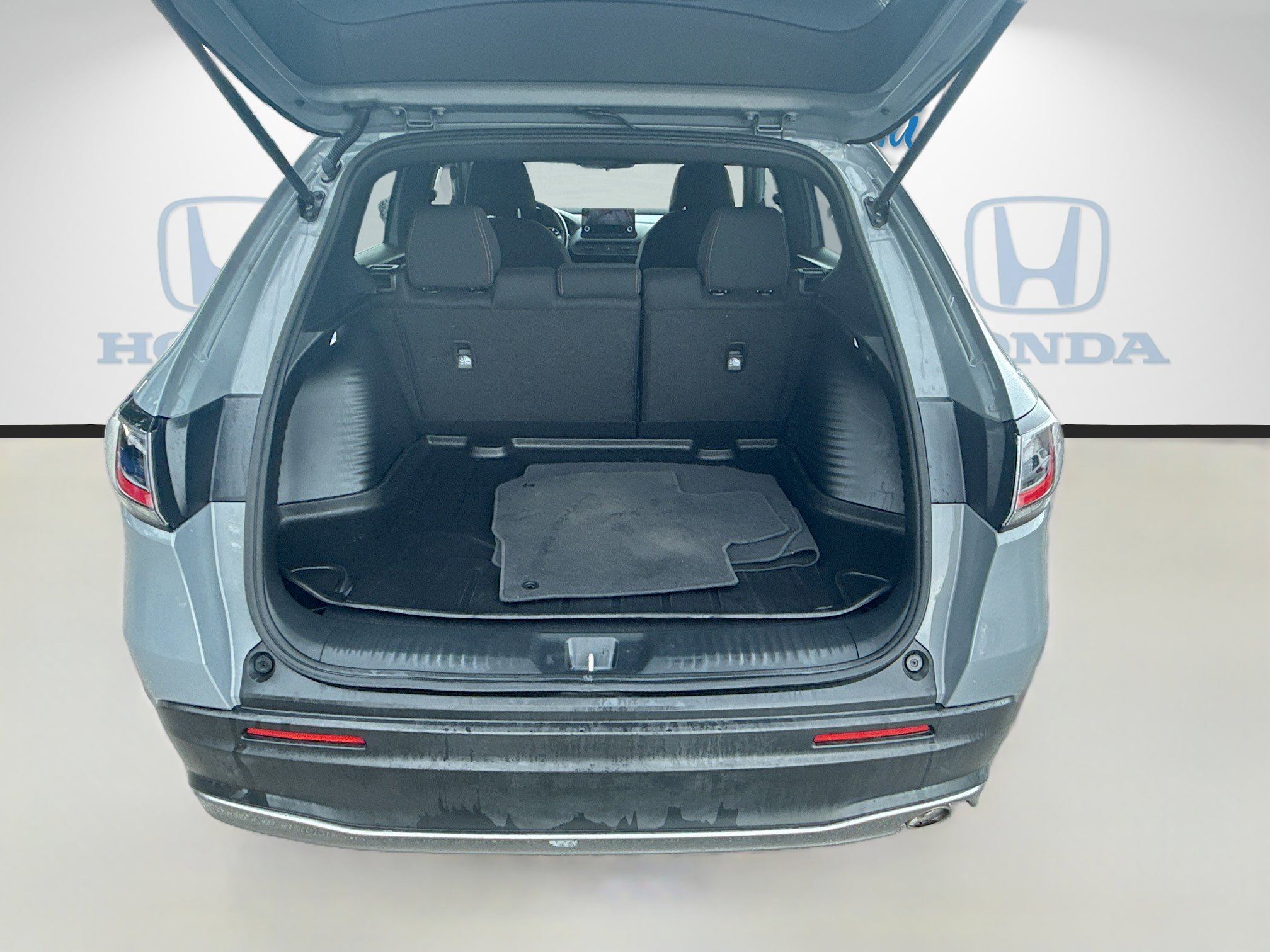 Used 2024 Urban Gray Pearl Honda 5DR 2WD SPORT BD image 25