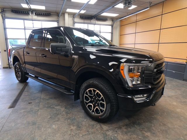 Used 2023 Black Metallic Ford XLT image 1