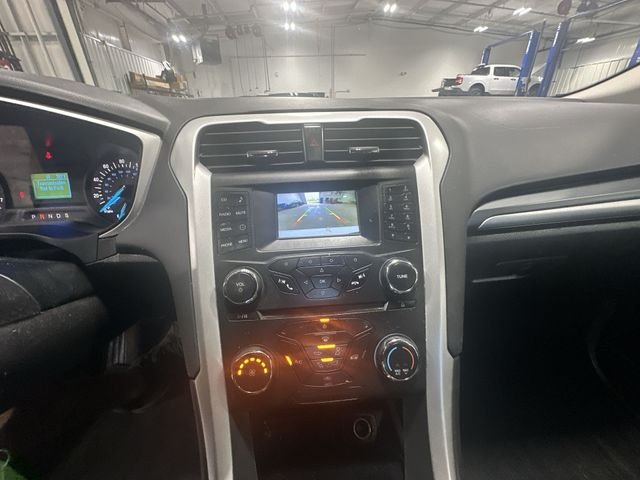 Used 2015 White Ford S image 29