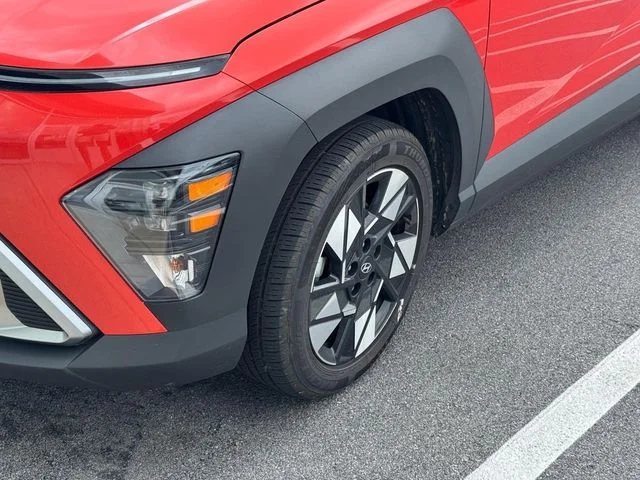 Used 2025 Orange Hyundai SEL image 4