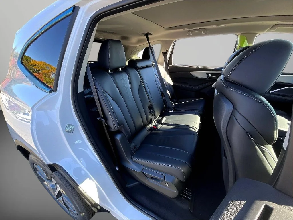 New 2026 Platinum White Pearl Acura SH-AWD with Technology Package image 6