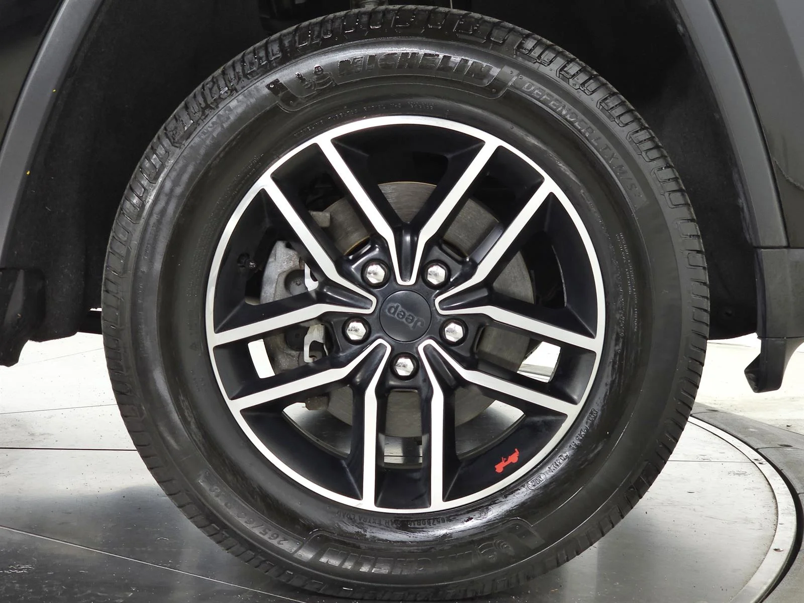 Used 2020 Black Jeep Trailhawk image 11