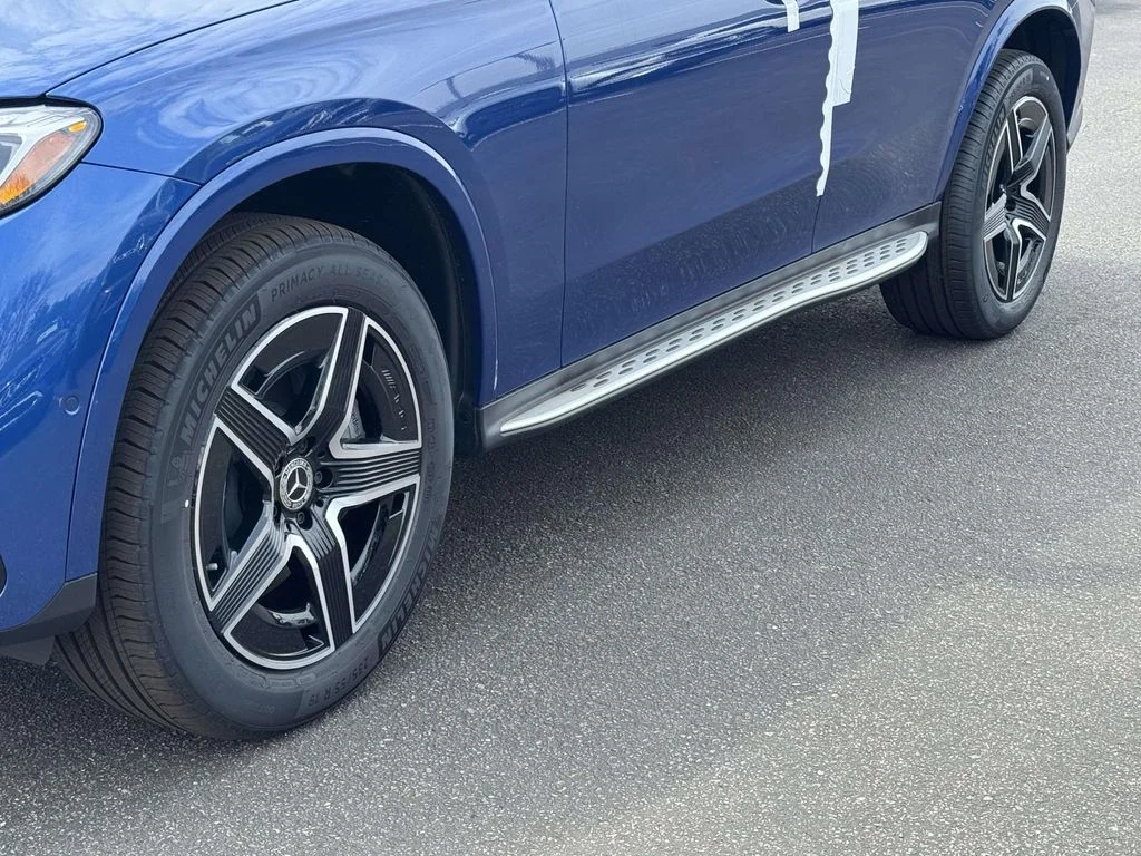 New 2026 Blue Mercedes-Benz GLC 300 image 13